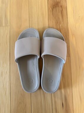 lululemon athletica Restfeel Neutral Beige Slide Sandals